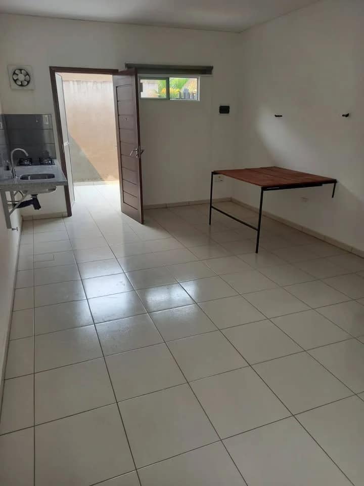Monoambiente tipo casita con dos patios en Condominio Vista Sol, foto 2