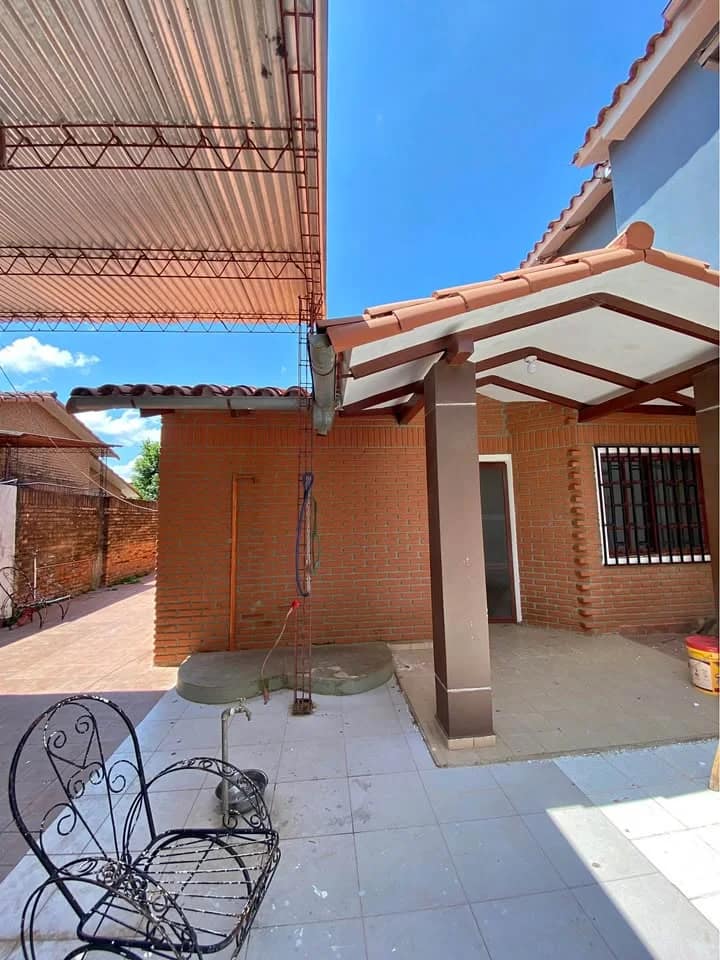 CASA EN ALQUILER