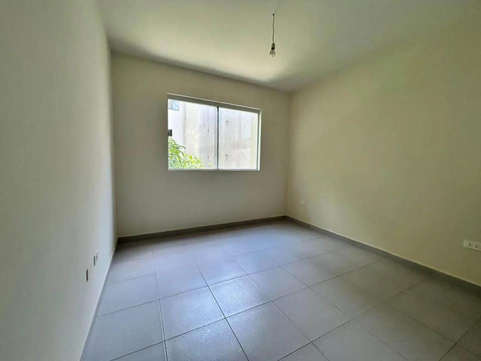 Departamento de 3 habitaciones amoblado con garaje para 2 autos – Condominio Altos de Cotoca, Km 16, foto 3