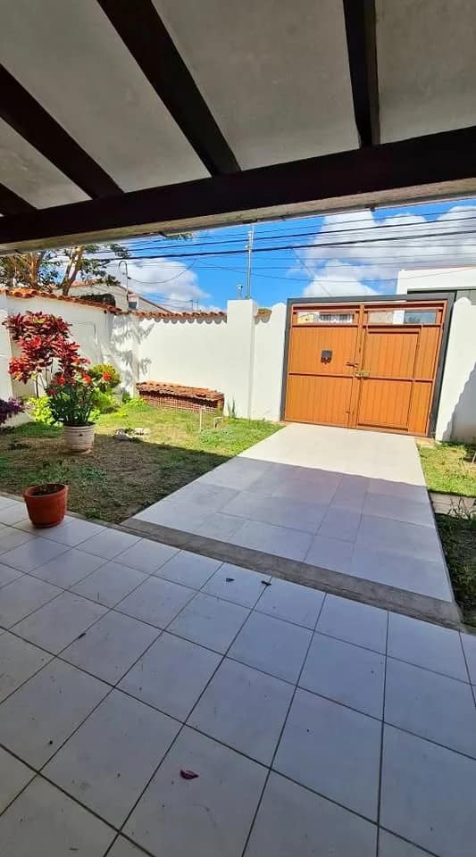 ALQUILER MONOAMBIENTE ZONA NORTE CUARTO ANILLO