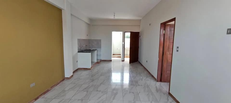 Departamento de 1 dormitorio con balcón – Villa 1ro de Mayo, calle 10 Este