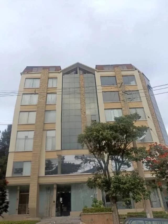 Departamento semi amoblado de 3 dormitorios, 125 m², foto 2
