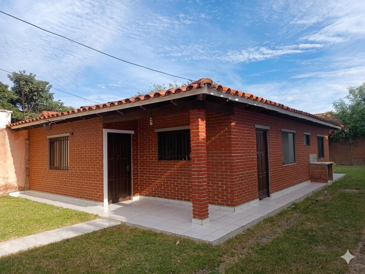 Casa en alquiler sobre pavimento, zona sur imagen 3